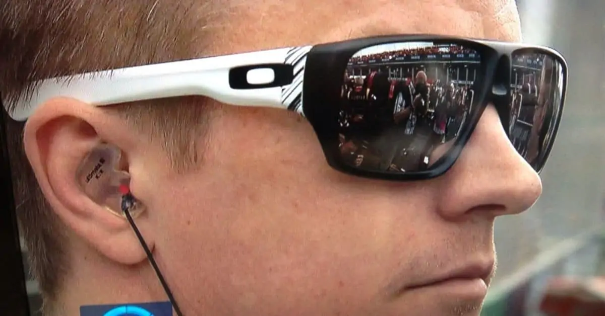 Kimi Raikkonen – Oakley Dispatch Sunglasses